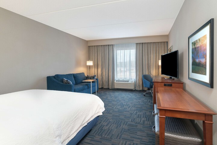 Room 11 of 35