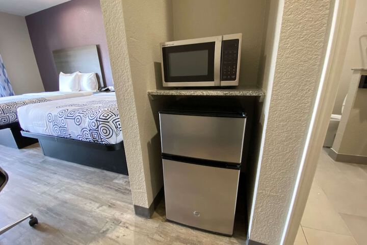 Room 12 of 34
