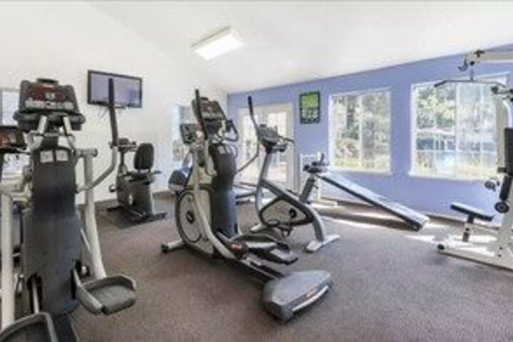 Global Luxury Suites in Downtown San Ramon