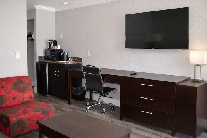 Fairview Inn and Suites