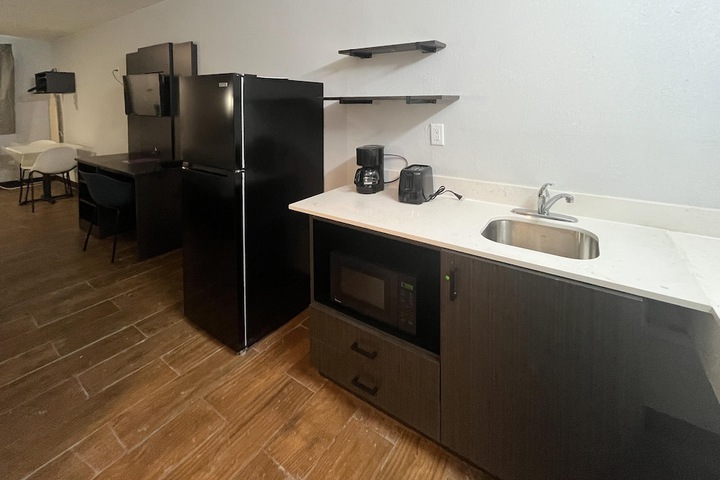 Studio 6 Suites Hurricane Wv