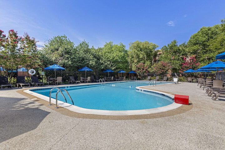 Pool 4 of 20