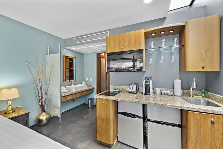 14 West Hotel