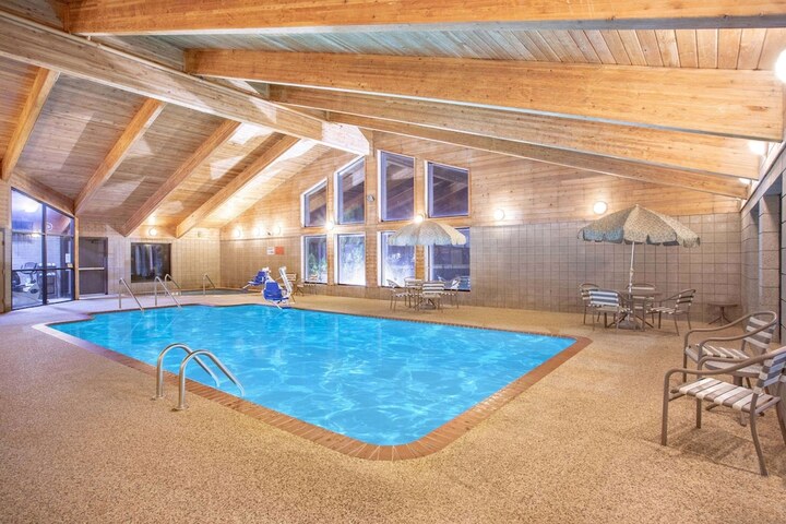Pool 3 of 70