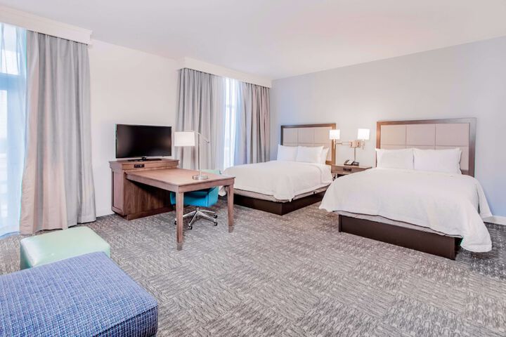 Hampton Inn & Suites Panama City Beach-Beachfront