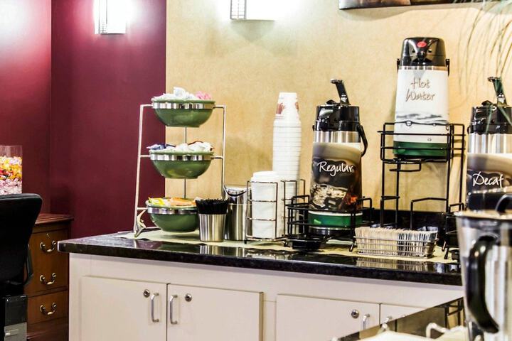 Breakfast/Coffee Service 18 of 20