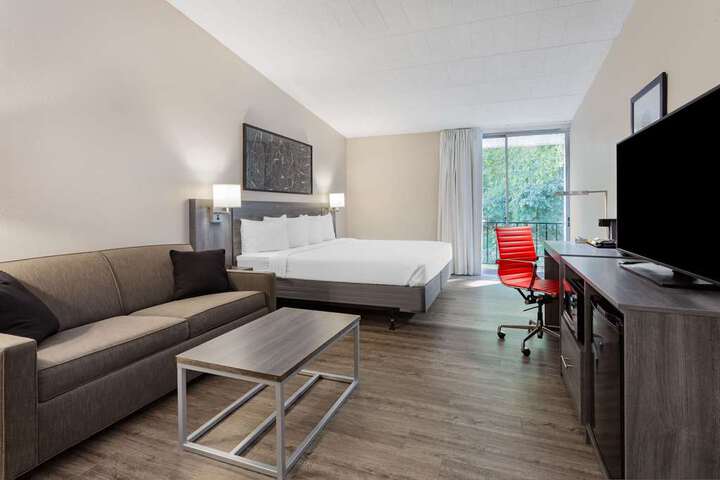 Room 50 of 160