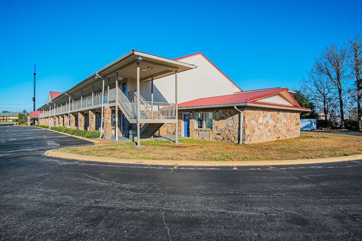 Motel 6 Manchester TN