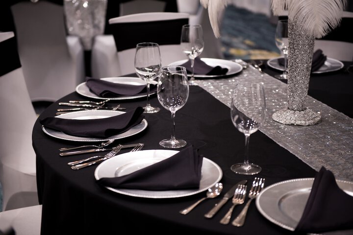 Holiday Inn & Suites Farmington Hills - Detroit NW by IHG