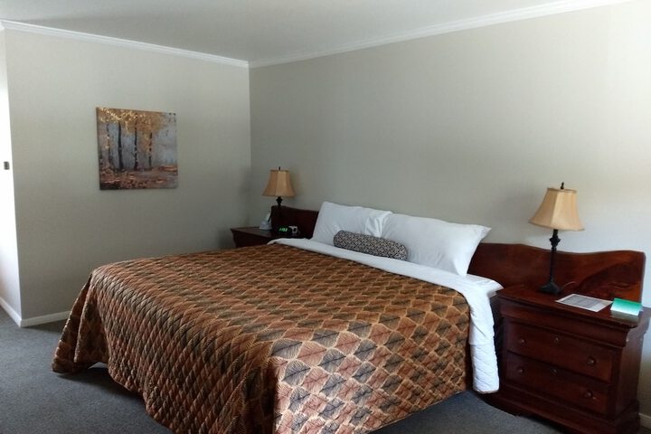 Room 60 of 76