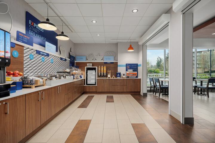 Holiday Inn Express & Suites Victoria - Colwood
