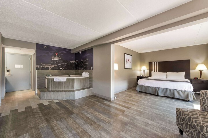 Room 38 of 54