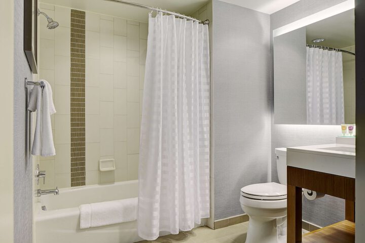 Room 8 of 25