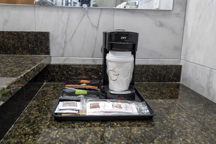 Breakfast/Coffee Service 20 of 23