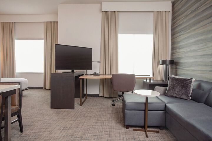 Room 50 of 77