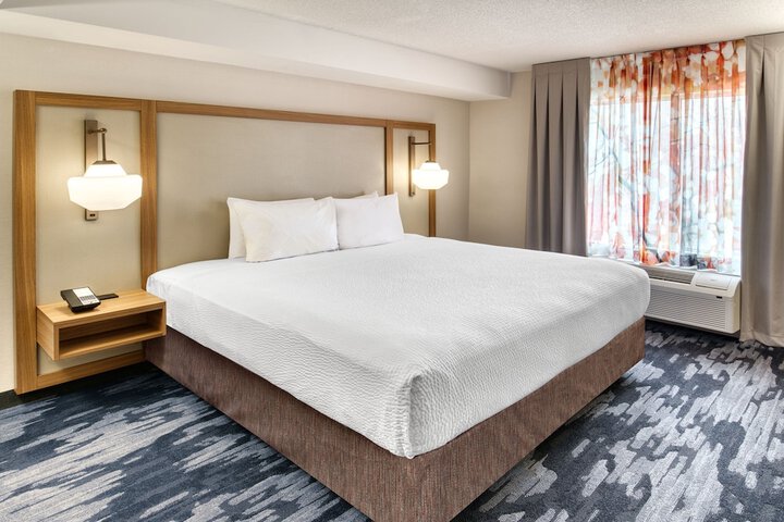 Fairfield Inn and Suites by Marriott Toronto Brampton