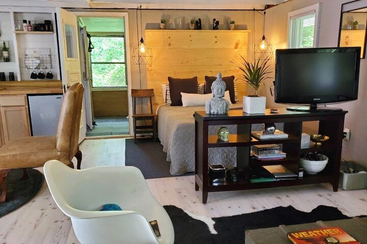 Paradise Pine Getaway Cabins