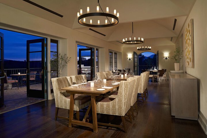 Dining 85 of 149
