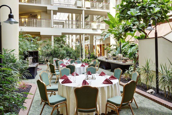Embassy Suites by Hilton Parsippany