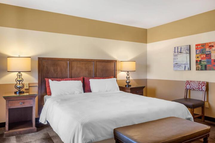 Carlton Oaks Lodge an Ascend Collection Hotel