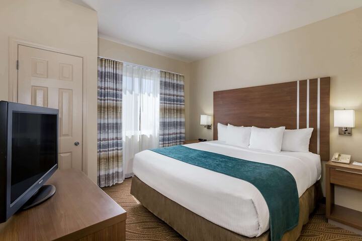 Room 18 of 35