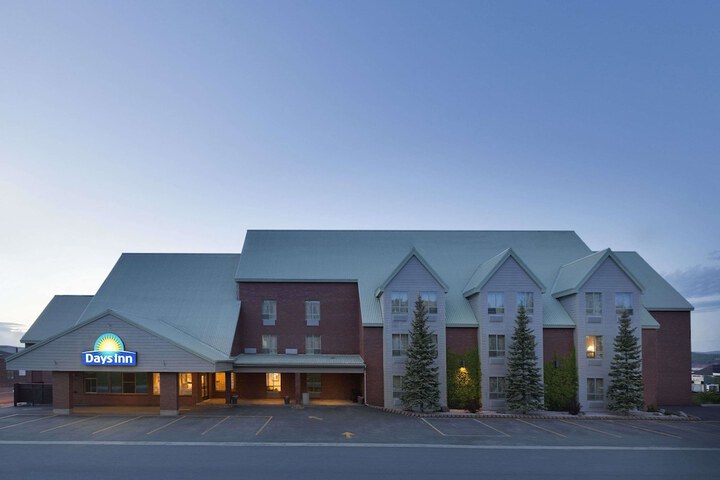 Hotel 2 of 13