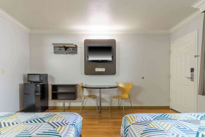 Room 20 of 26