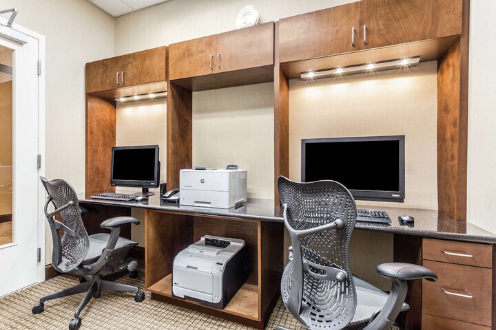 Business Center 41 of 41
