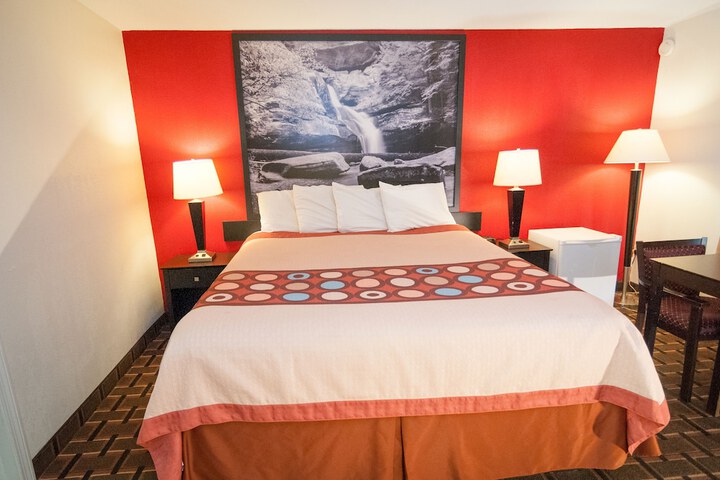 Super 8 by Wyndham Old Saybrook