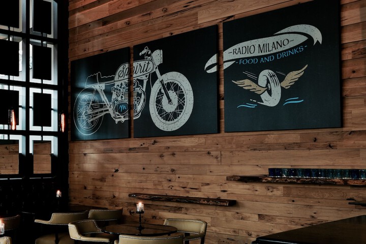 Lounge 57 of 63