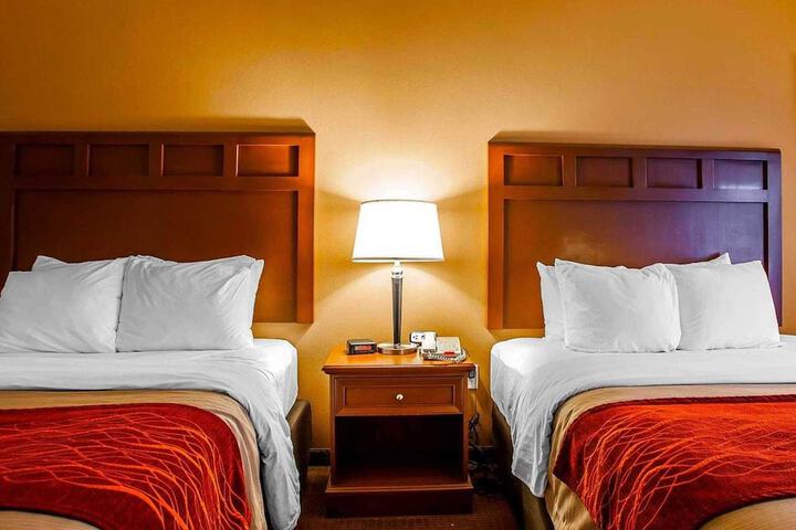 Comfort Inn & Suites Grinnell near I-80