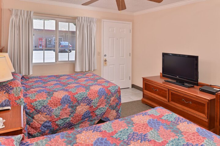 Room 12 of 21