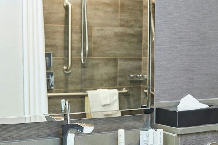 Courtyard by Marriott Medford Airport
