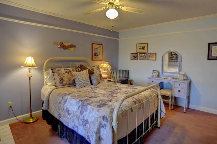 Room 74 of 106