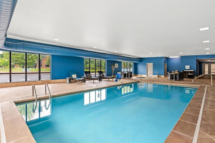 Hampton Inn & Suites Grove City