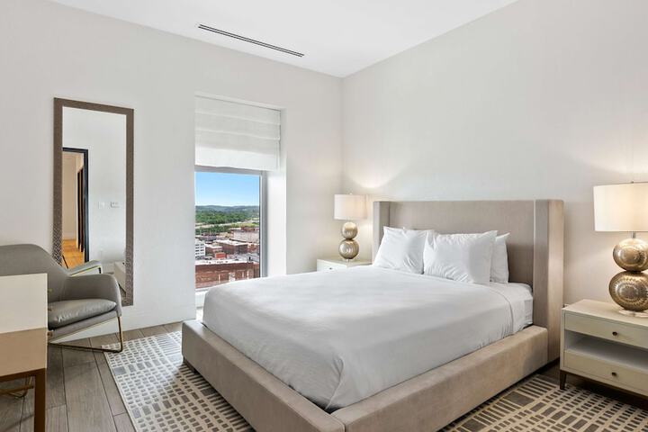 Embassy Suites by Hilton Knoxville Downtown