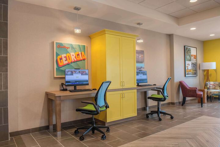 Business Center 39 of 39