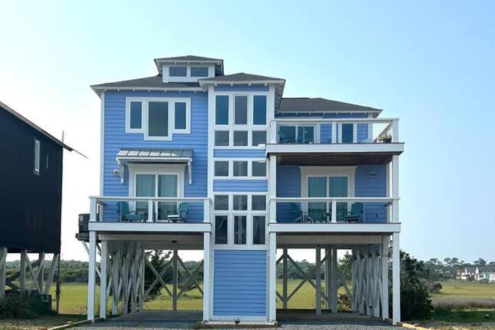 Holden Beach House Second Row with surround views!
