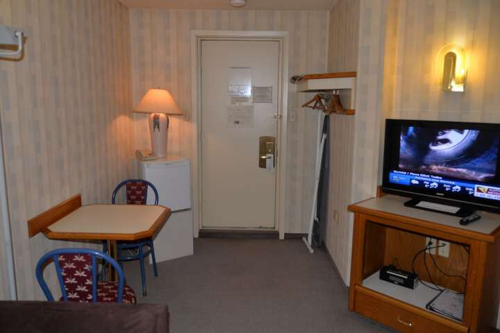 Room 19 of 33