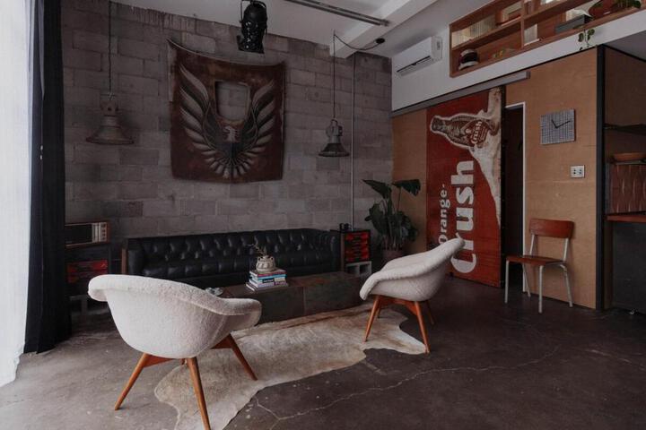 Industrial Artist Loft at Iconic Property