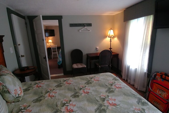 Island Guest House B & B