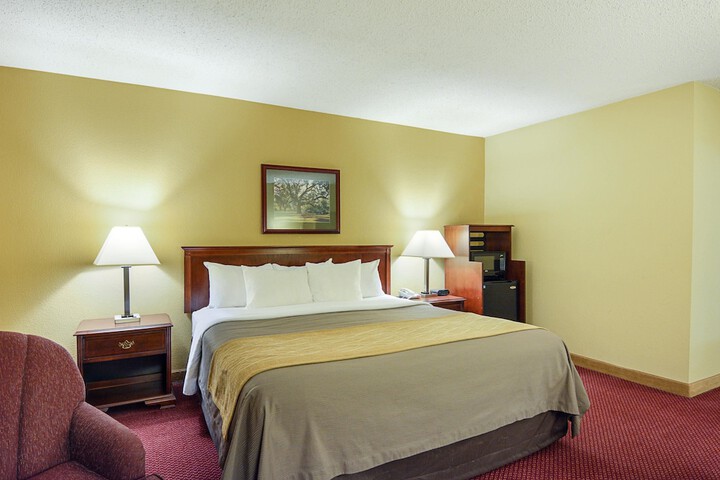 Room 10 of 26