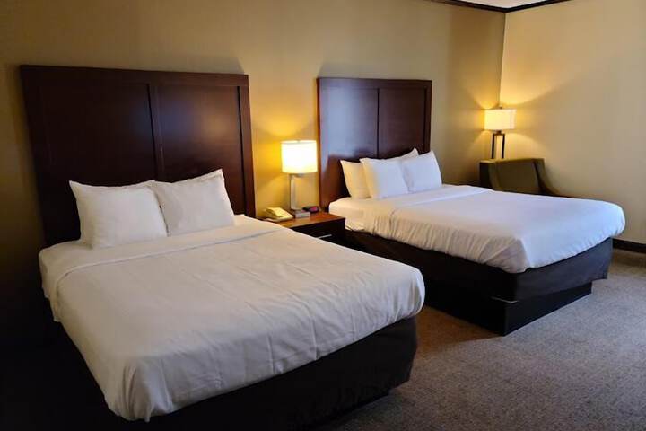 Ardmore Inn & Suites