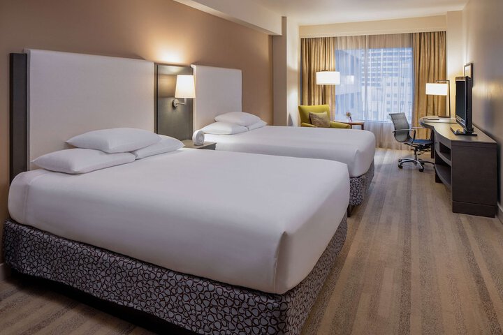 Hyatt at Olive 8