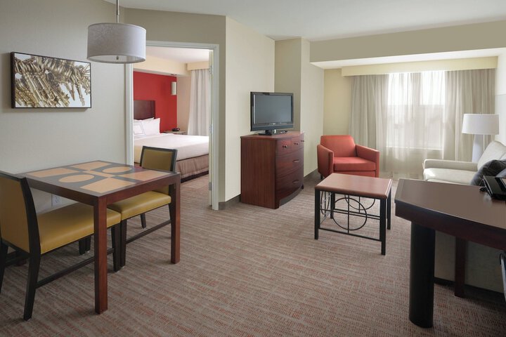 Residence Inn by Marriott Dallas Plano / The Colony