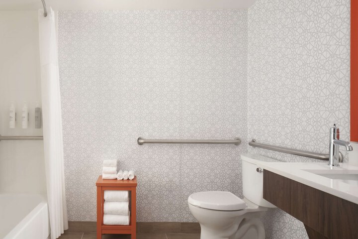 Room 12 of 35