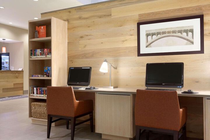 Country Inn & Suites by Radisson Bloomington at Mall of America, MN