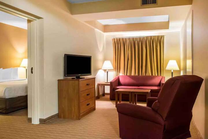 Room 13 of 29