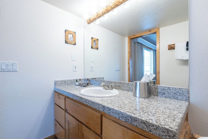 Red Wolf Lodge at Olympic Valley