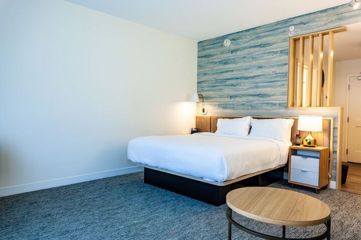 Room 52 of 82